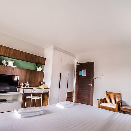 Central Place Serviced Apartment Chonburi Exterior foto