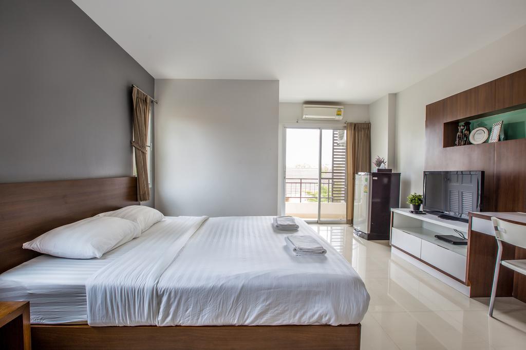 Central Place Serviced Apartment Chonburi Exterior foto