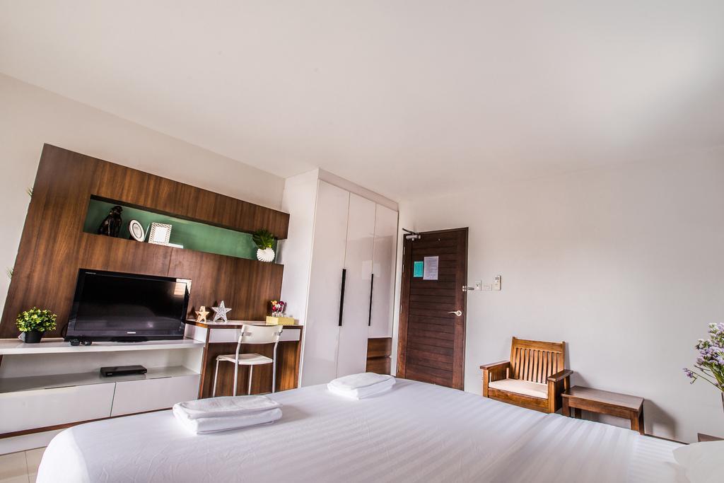Central Place Serviced Apartment Chonburi Exterior foto