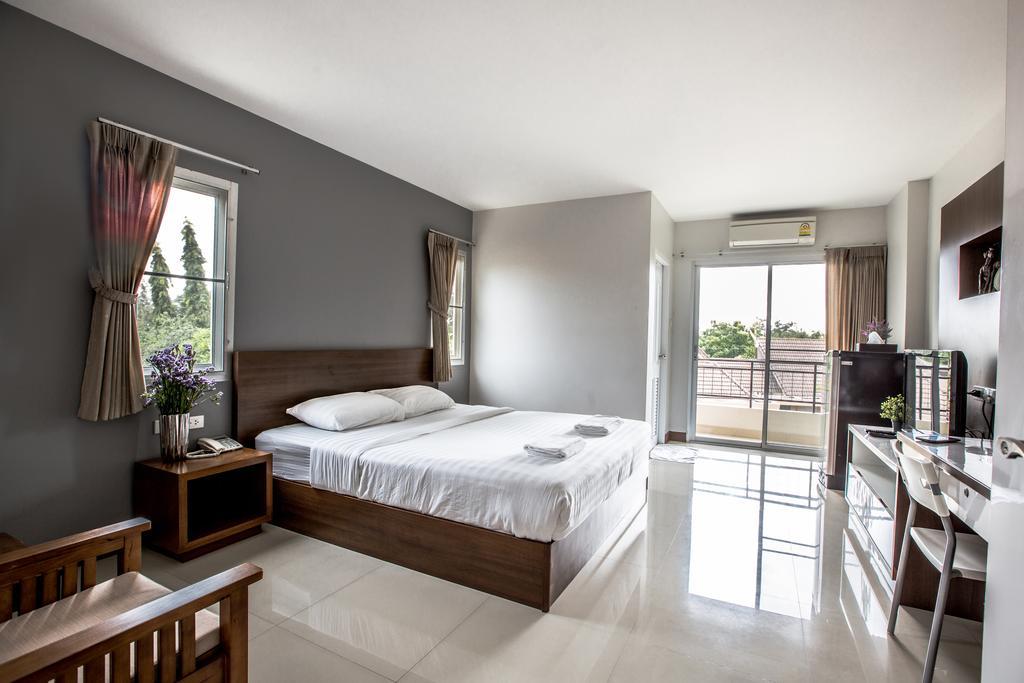 Central Place Serviced Apartment Chonburi Exterior foto