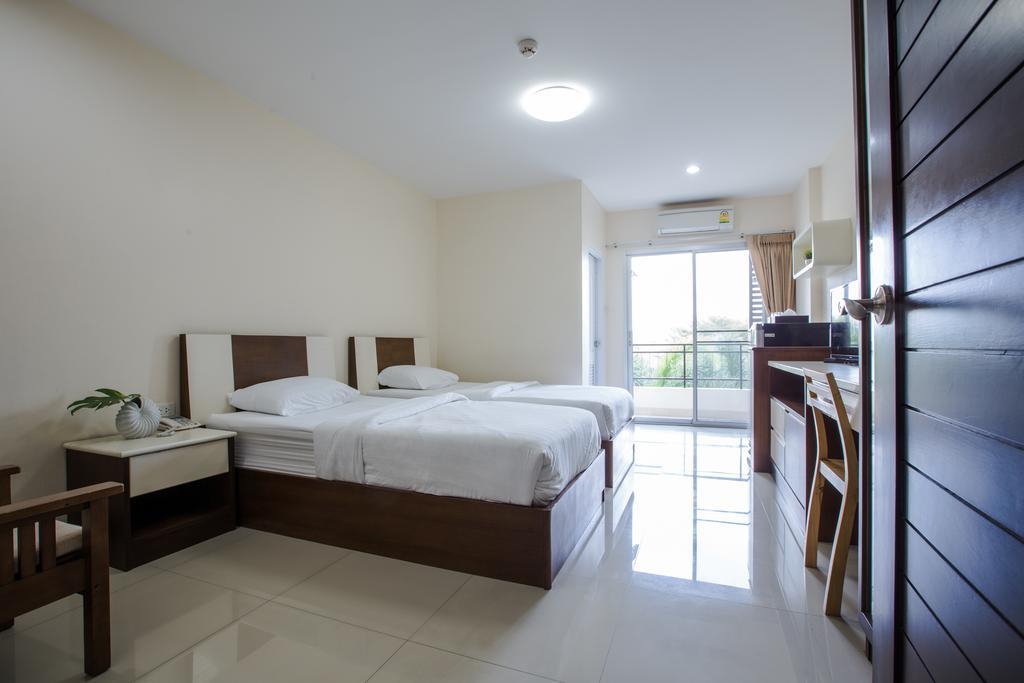 Central Place Serviced Apartment Chonburi Exterior foto