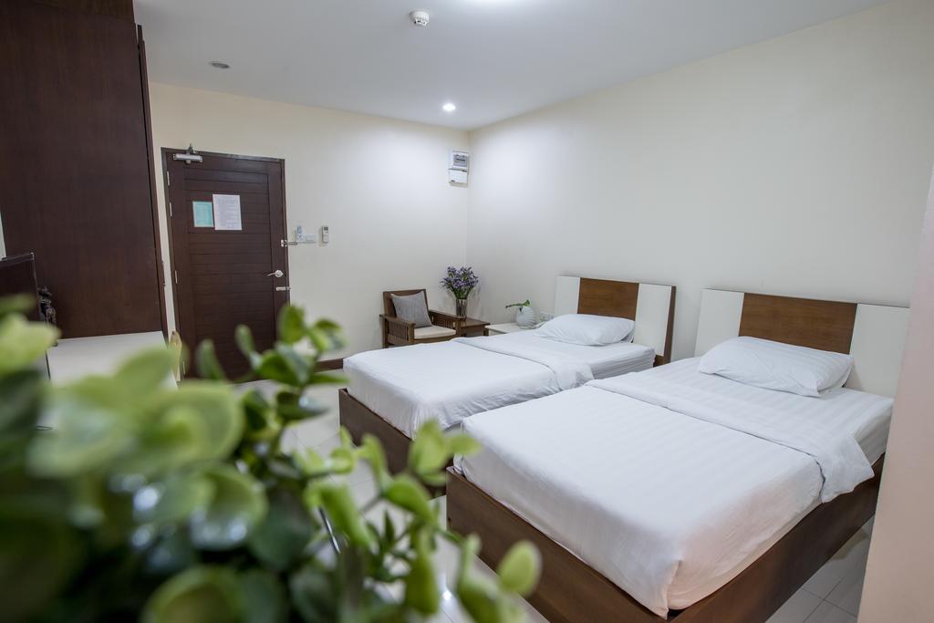 Central Place Serviced Apartment Chonburi Exterior foto